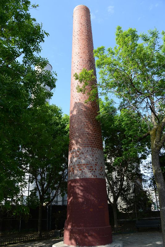 29 Smokestack At Grand Ferry Park Is A Symbol Of The Areas Industrial History Williamsburg New York